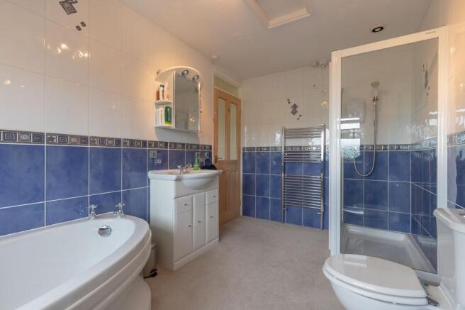 Bedroom 1 Ensuite