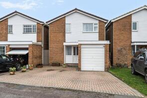 48, Edgeworth Drive, Carterton OX18 3LW