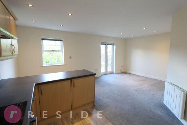 Lounge & Kitchen