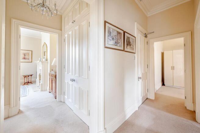 2 bed Flat for sale Image 12