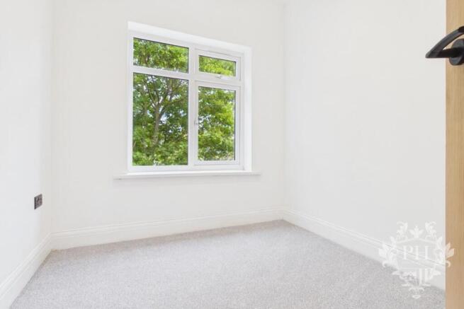 3 bed Semi-Detached for sale Image 9