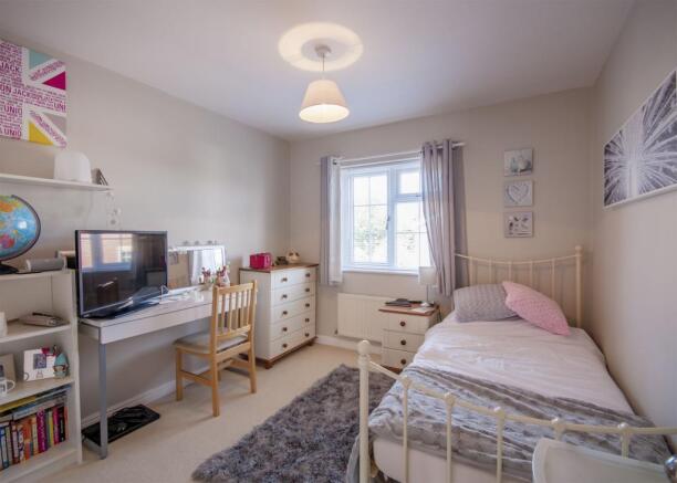 Bedroom 2 (Double)