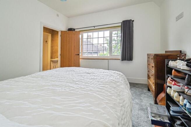 3 bed Semi-Detached for sale Image 9