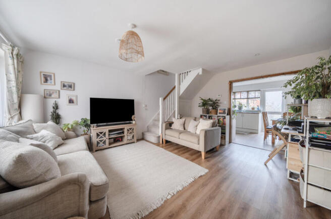 1416158-9-69a9c58...