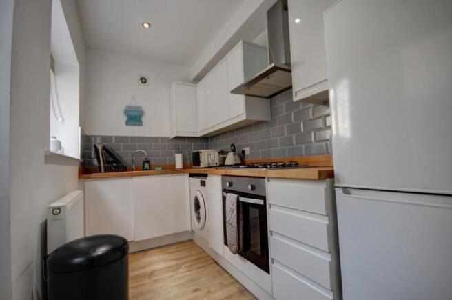 3 bed Terraced for sale Image 4