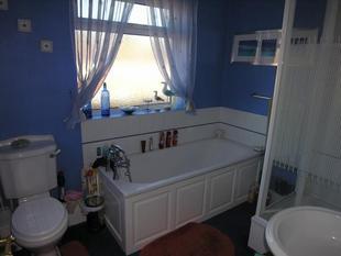 BATHROOM: