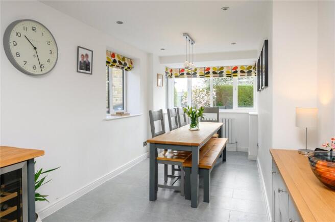 4 bed Detached for sale Image 10