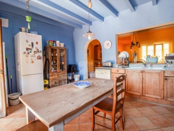 House in the centre of Mahón with garden and pool