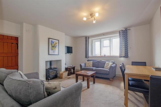 Middle Row, Cressbrook, Buxton photo 4