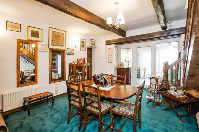 4 bed Semi-Detached for sale Image 6