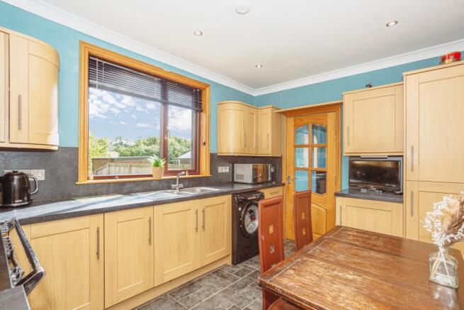 Dine-in Kitchen