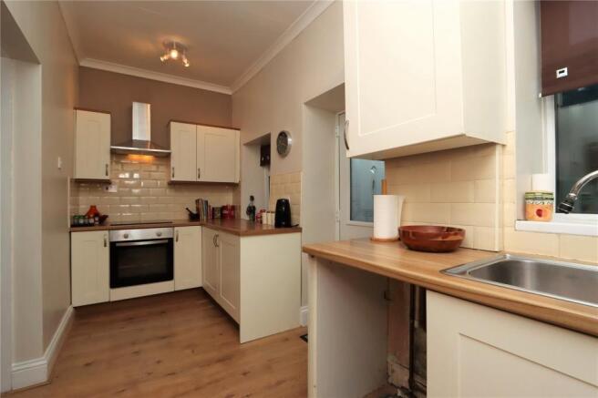 Kitchen Pic 1