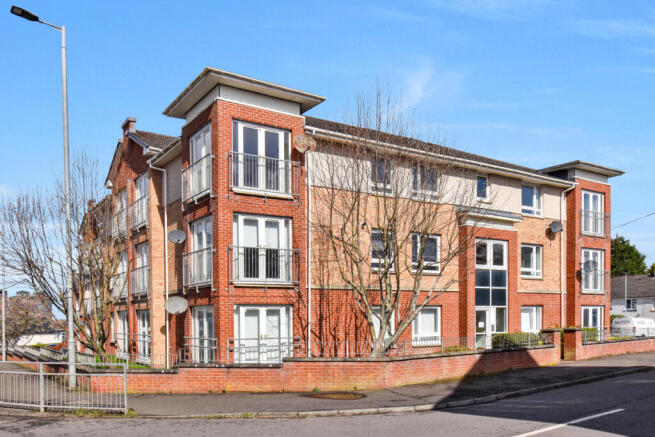 Two Bed Two Bath Top Floor Flat