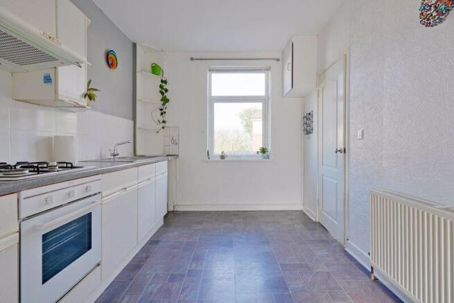 3 bed Terraced to rent Image 10