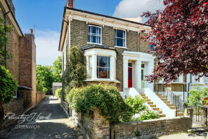 Basement Flat, 42, Ashmead Road, London SE8 4DX