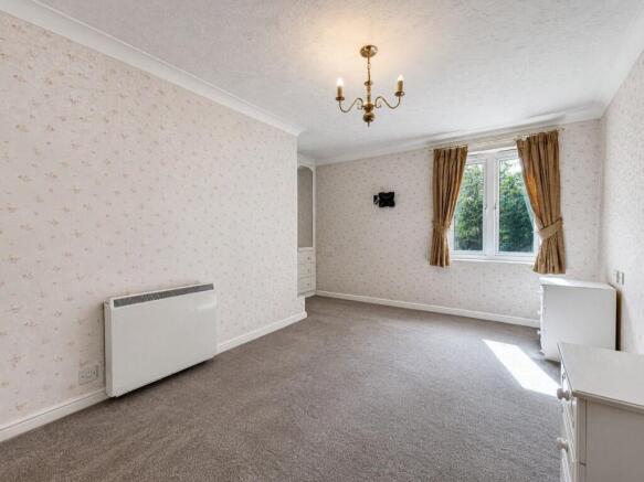 1 bed Apartment for sale Image 6