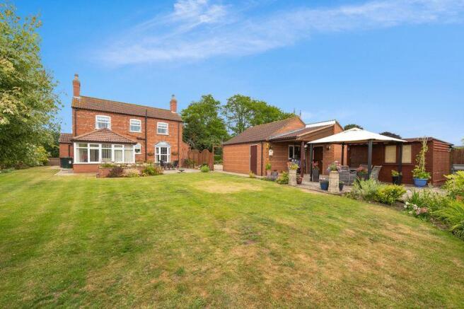 Rear Garden &a...