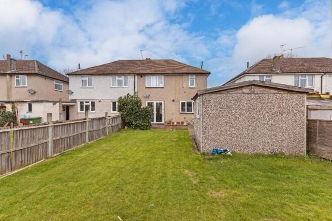 Moreton Way, Slough, Berkshire, SL1 photo 4
