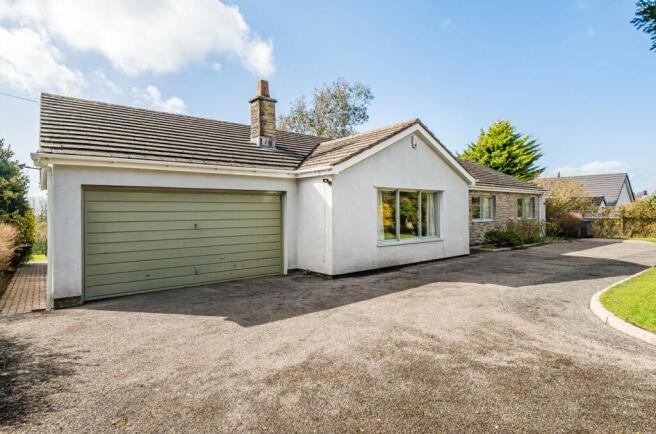 GARAGE & PARKING