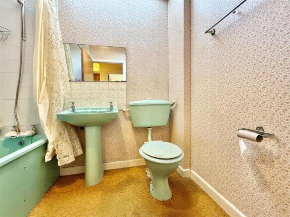 Bathroom.jpeg