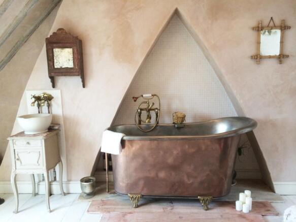 En-Suite Bath