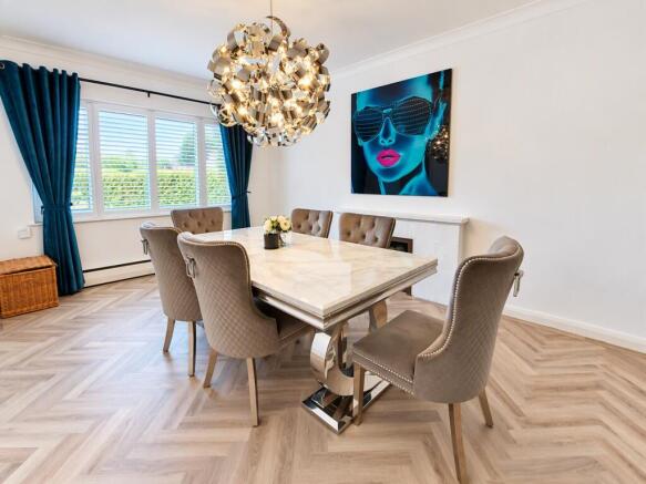 Chesham Close, Wilmslow, Cheshire, SK9 photo 4