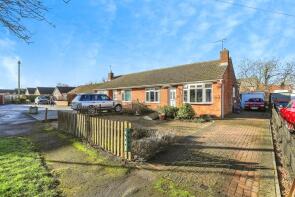 7, Oliver Close, Huntingdon PE26 1BB