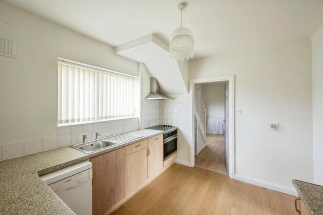 3 bed Semi-Detached for sale Image 7