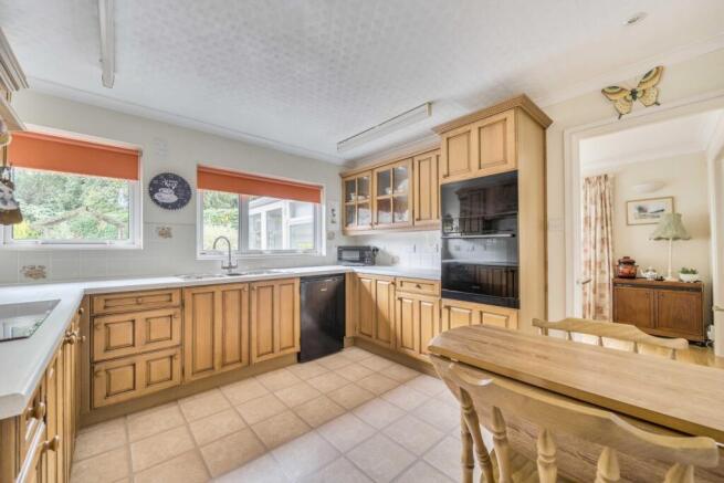 1332311-5-688b6220e2b60