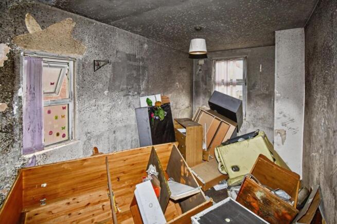 4 bed Terraced for sale Image 5