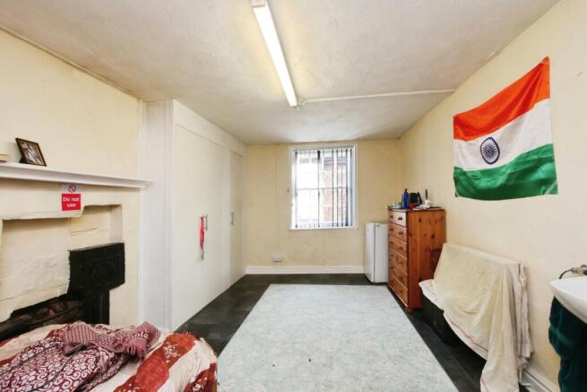 4 bed Terraced for sale Image 6