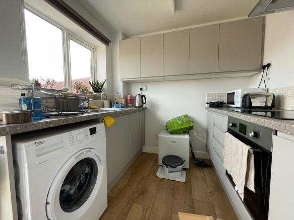 Kitchen (2)