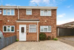 21, Crown Meadow, Colnbrook, Slough SL3 0LJ