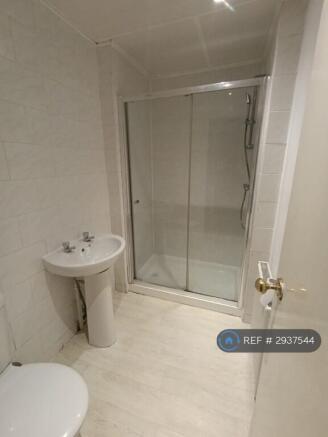 1 bed Flat to rent Image 5