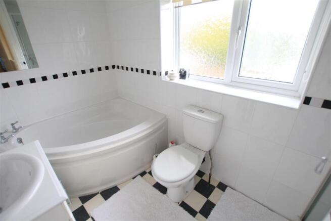 Bathroom.JPG
