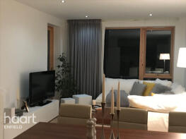 Flat 27, 19 Bournegate Court, Ebony Crescent, Barnet EN4 8FQ
