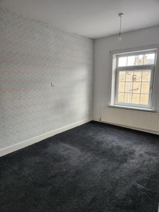 2 bed Terraced to rent Image 7