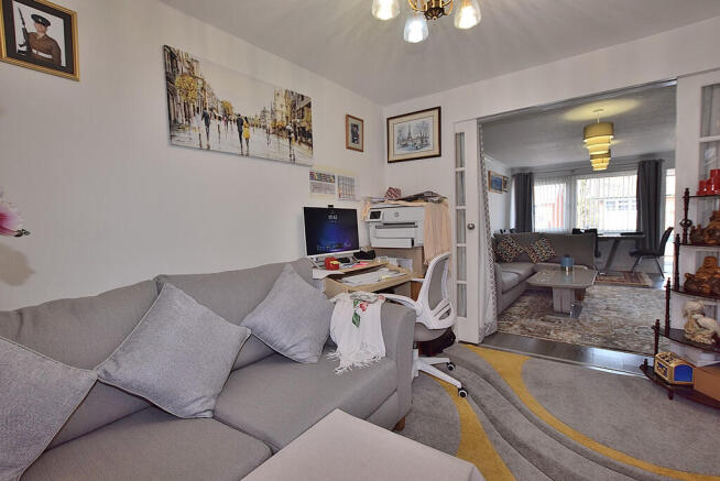 3 bed Semi-Detached for sale Image 7
