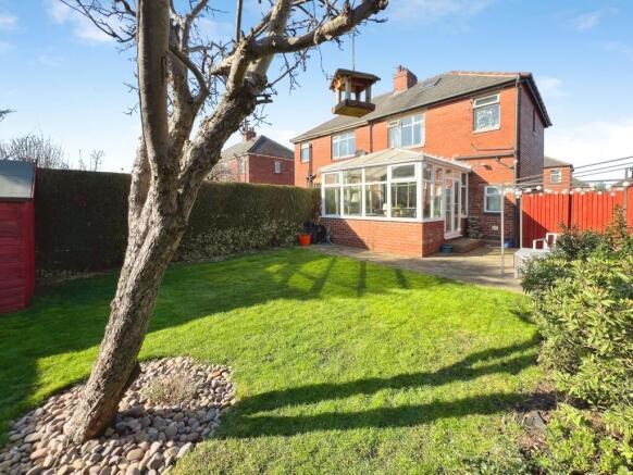 3 bed Semi-Detached for sale Image 12