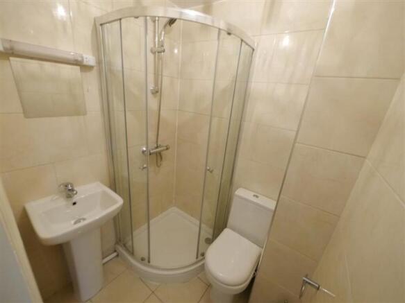 1 bed Apartment to rent Image 4