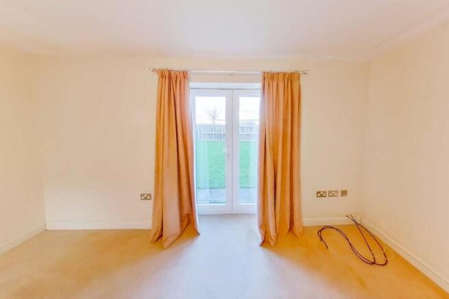3 bed Detached to rent Image 5