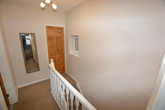 3 bed Semi-Detached to rent Image 10