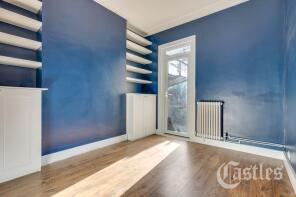 5, Truro Road, Wood Green, London N22 8EH