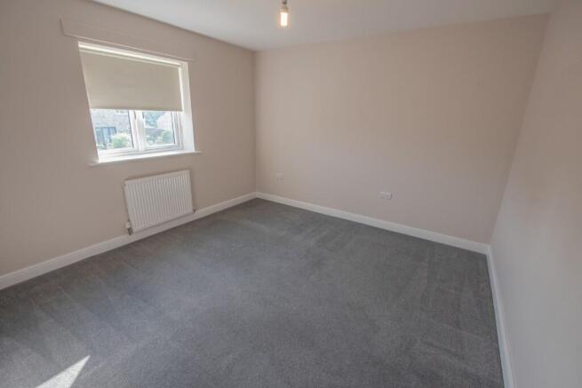 4 bed Semi-Detached for sale Image 11