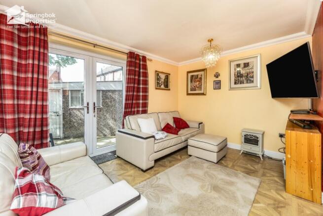 3 bed Semi-Detached for sale Image 4