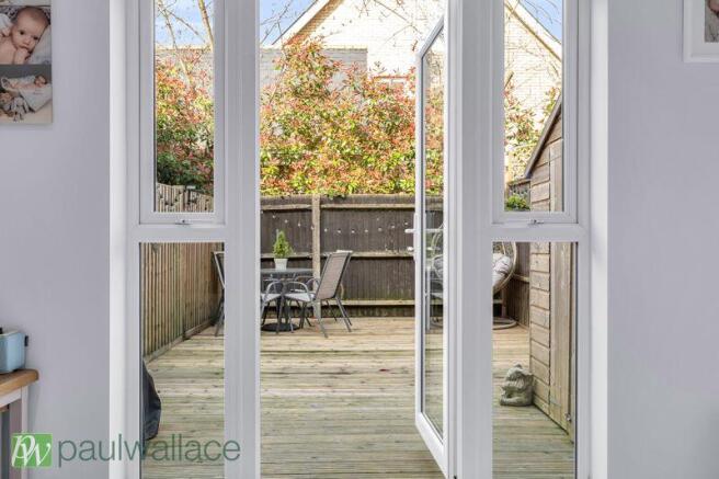 Living Room to Rear Garden