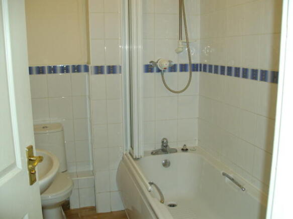 2 bed Flat to rent Image 4