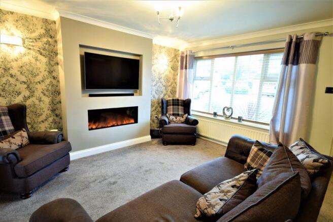 Lounge 1