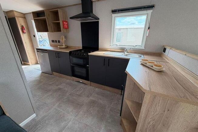 A.B.I Driftwood  2026, St Ives Bay Beach Resort, Upton Towans, Hayle, Cornwall, TR27 5BH photo 5