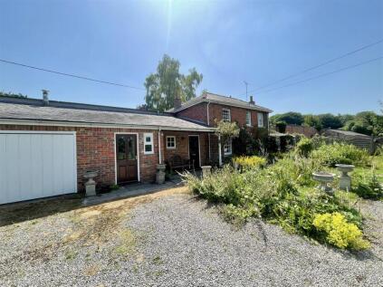 Rood Ashton, BA14